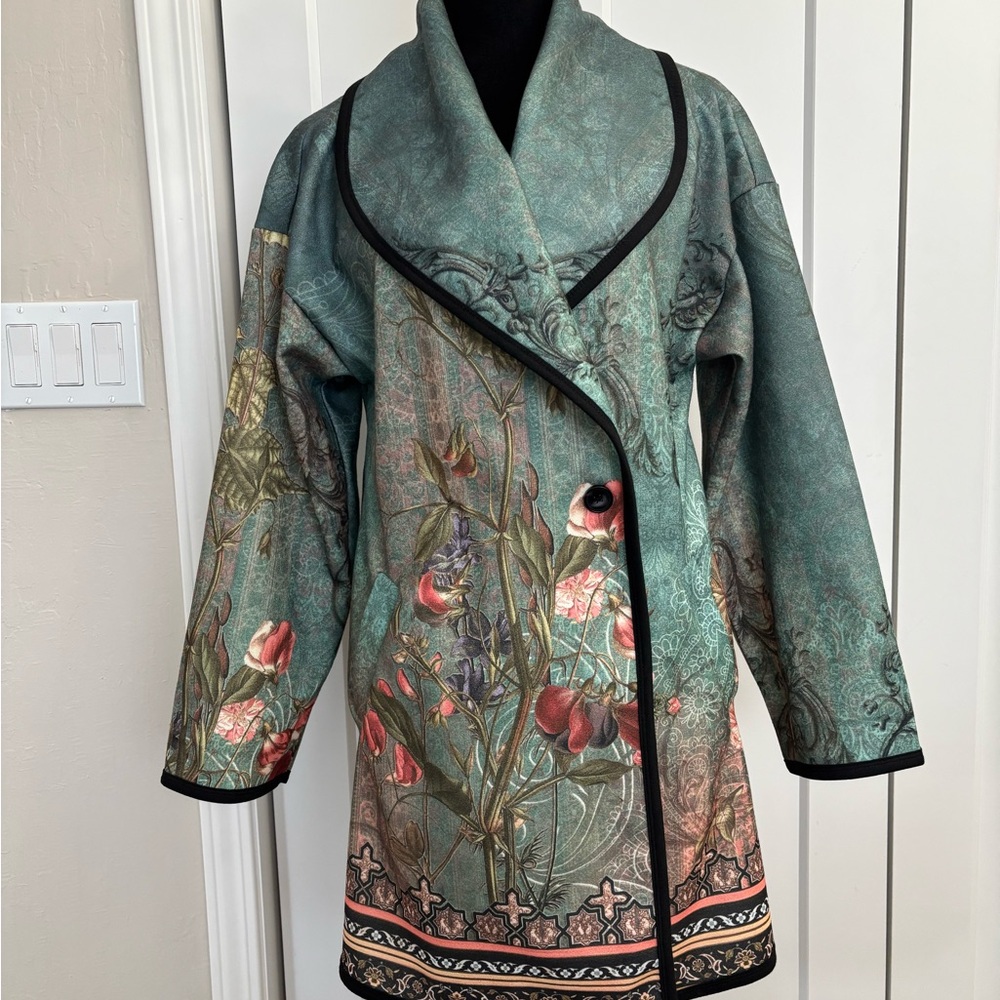 Floral Patterned Women's Coat